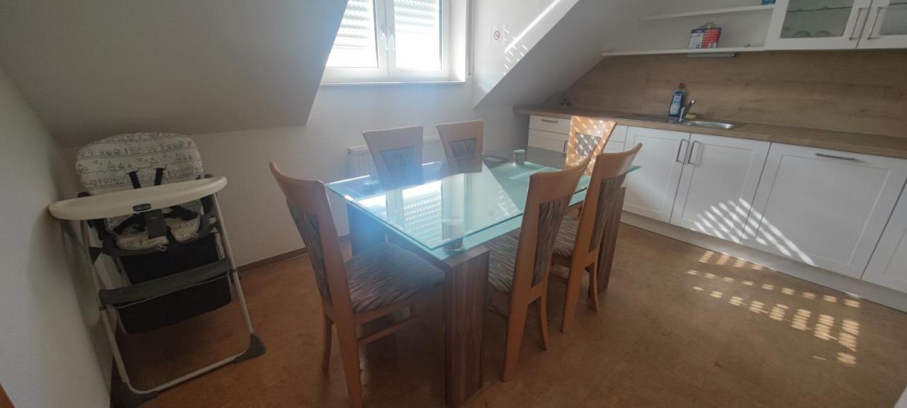 Ferienwohnung zwischen Rhein und Schwarzwald Bischweier Exterior foto